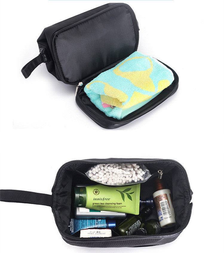 Additional product view of the Arctic Nut Wash Bag.